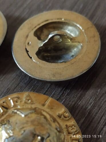 в единственнои экземпляре: Винтажные пуговицы 6 шт период 1980 г латунь — 4
