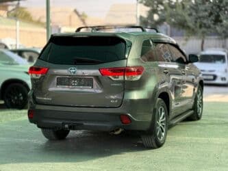хонда акорт 3: Toyota Highlander: 2017 г., 3.5 л, Автомат, Гибрид, Кроссовер — 5
