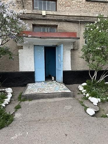 7 мкр квартиры: 3 комнаты, 61 м², 105 серия, 4 этаж, Дизайнерский ремонт — 1