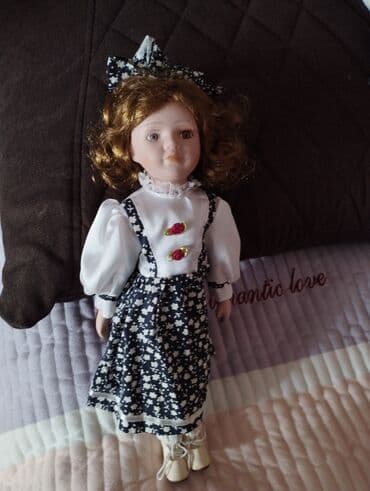 продажа статуэток: Коллекционная фарфоровая кукла в традиционном китайском наряде. Кукла — 1