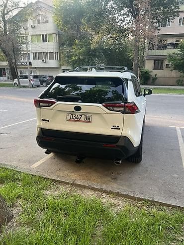 Продажа авто: Toyota RAV4: 2022 г., 2.5 л, Автомат, Бензин, Кроссовер — 7