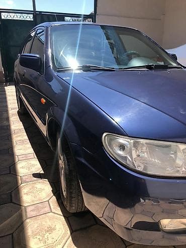 infinity fx35: Mazda 323: 2002 г., 1.6 л, Механика, Бензин, Хэтчбэк — 8