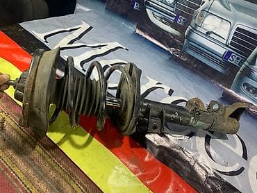 w203: Передний амортизатор Mercedes-Benz 2002 г., Б/у, Оригинал, Германия — 1