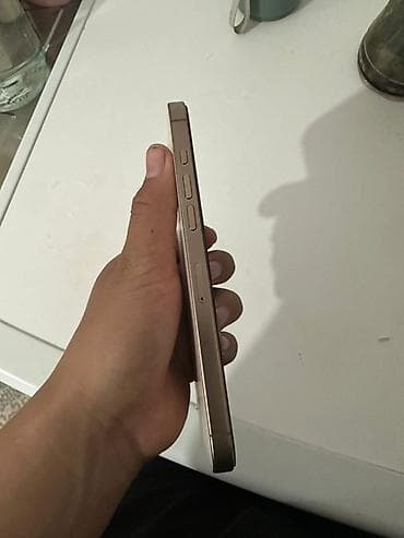 айыон 16: IPhone 16 Pro Max, Золотой — 5