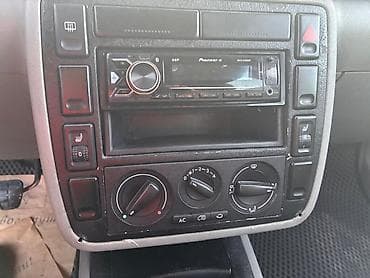 Ford Galaxy: 2000 г., 2.3 л, Механика, Бензин, Минивэн — 10