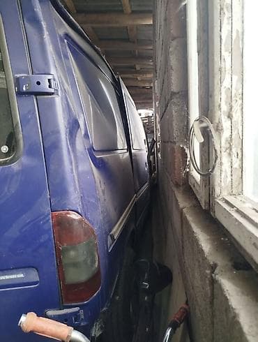 стекла для фар: Кузов бортовой Mercedes-Benz, 2000 г., Б/у, Оригинал — 3