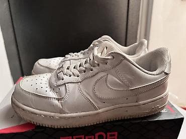 Кроссовки Nike Air Force 1 Low, классическая модель в белом цвете. -