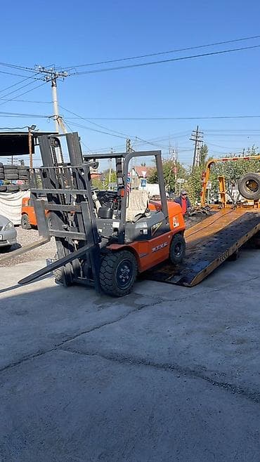 фронтальный погрузчик 3 куба: Погрузчик, Колесный, Вилочный — 2