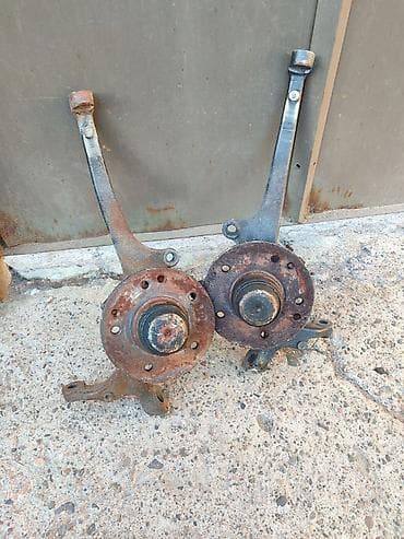 Передняя левая Ступица Оригинал