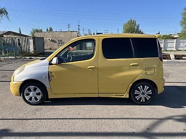 бус в рассрочку: Toyota Funcargo: 2001 г., 1.5 л, Автомат, Бензин, Минивэн — 5