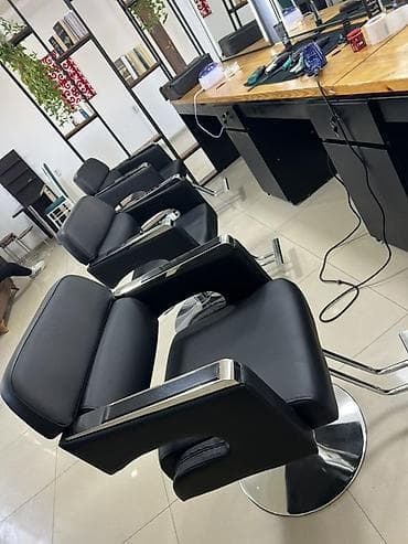 Парикмахерские/барберские кресла, комплект. - Дизайн: современный, с