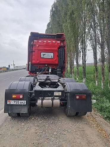 matiz diska: Тягач, Shacman, 2018 г. — 2
