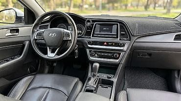 Hyundai Sonata: 2018 г., 2 л, Автомат, Газ, Седан — 3