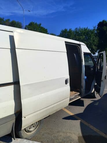 Жеңил жүк ташуучу унаа, Ford, Стандарт, 1,5 т, Колдонулган — 2