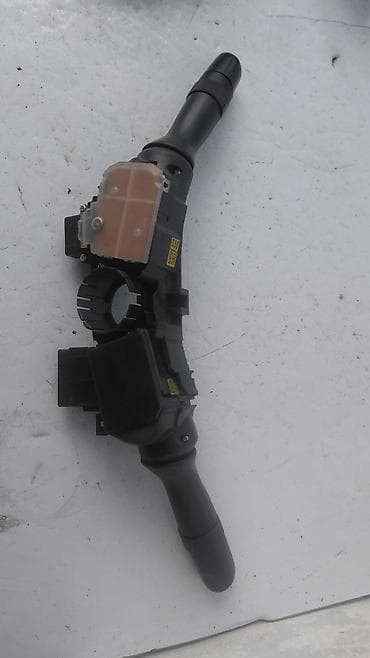 rav4 1996: Блок подрулевых переключателей (блок управления дворниками/светом) для — 1