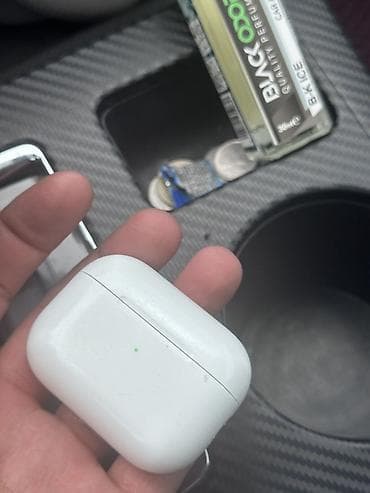 Кулакчындар үчүн кейс, Apple, түсү - Ак