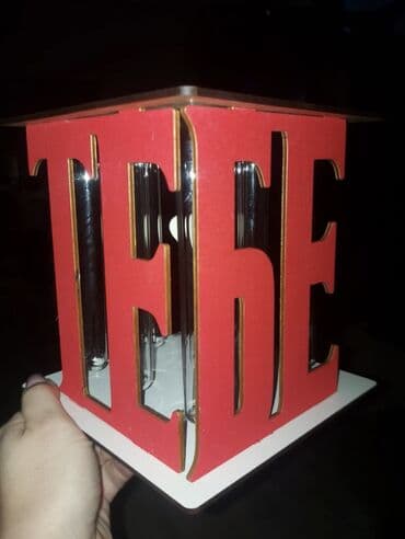 искусственные цветы бишкек: Подарочная ваза с колбами Надписи: Тебе/ Маме • Деревянная подставка — 5