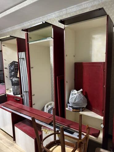 кух шкаф бу: Кухонный гарнитур, Б/у, цвет - Красный, ДСП, Самовывоз — 4