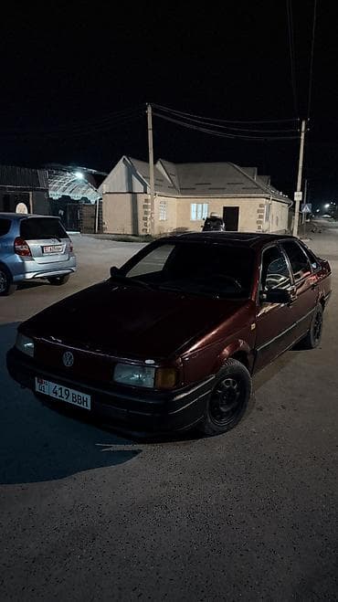 Volkswagen Passat: 1990 г., 1.8 л, Механика, Бензин, Седан — 3
