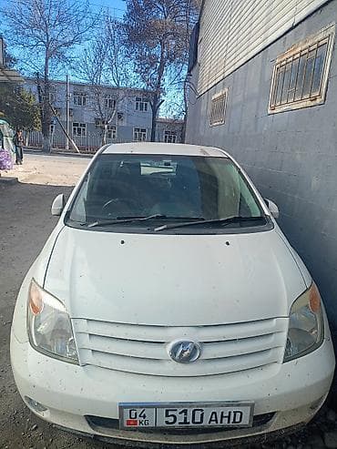 bmw 525 e34: Toyota Ist: 2003 г., Бензин, Хэтчбэк — 3