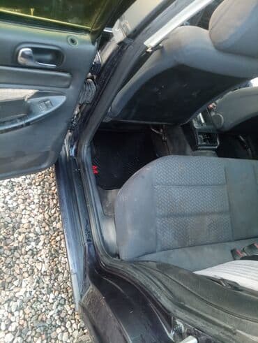 Audi A4: 1996 г., 1.8 л, Автомат, Бензин, Седан — 6