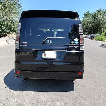 step: Honda Stepwgn: 2004 г., Автомат, Бензин, Минивэн — 6