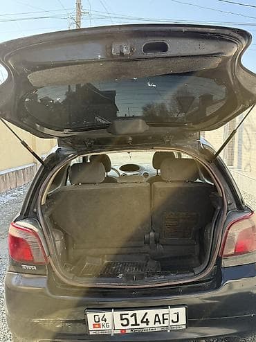 Toyota Yaris: 1999 г., 1 л, Механика, Бензин — 7