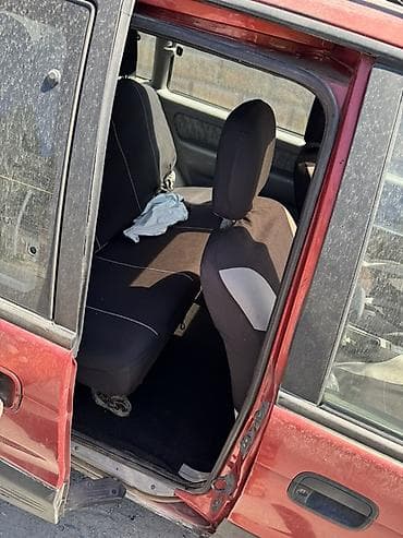 Mitsubishi Space Runner: 1993 г., Автомат, Бензин, Минивэн — 5