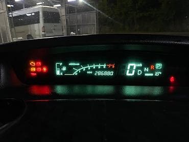 Toyota Opa: 2004 г., 2 л, Вариатор, Бензин, Универсал — 9