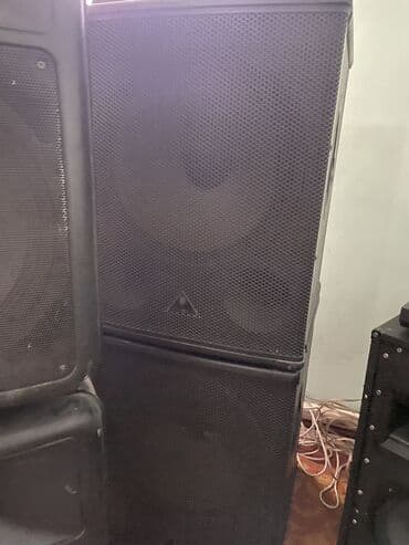 купить микрофон караоке: Пульт усилитель низкие и высокие частоты в комплекте . На одной — 5