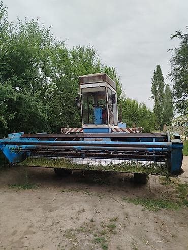 Самоходная косилка Е-302, жатка 4-метра, в данное время работает, не