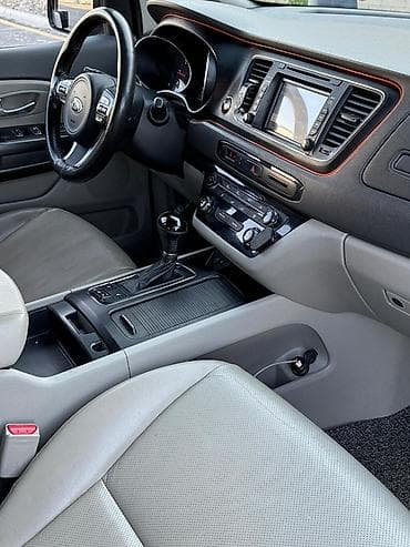 киа карниваль: Kia Carnival: 2016 г., 2.2 л, Автомат, Дизель, Минивэн — 9