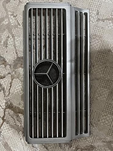 выхлопные банки: Решетка радиатора Mercedes-Benz Б/у, Оригинал — 2