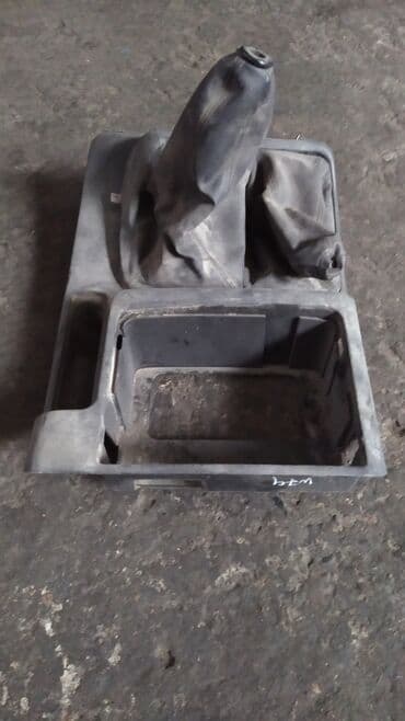 Mitsubishi Pajero 3 консоль салона, Митсубиси Паджеро 3 салонная