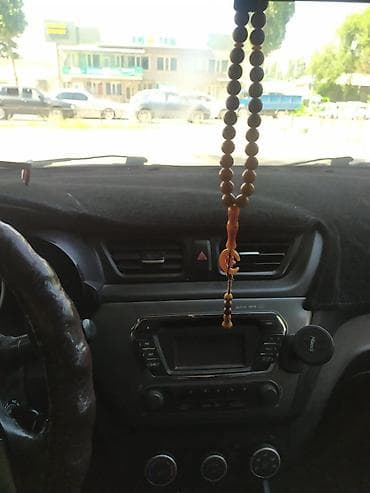 чери аризо 8: Kia Rio: 2015 г., 1.4 л, Кол менен иштөөчү, Бензин, Седан — 2