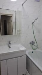 квартира берилет узак моонотко жаш балалууларга жертвмдан: 2 бөлмө, Менчик ээси, Чогуу жашоосу жок, Толугу менен эмереги бар — 3