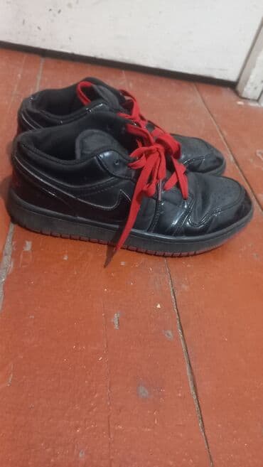 Ботинки: Мужские кроссовки, 36.5, Adidas, Б/у, цвет - Черный, Платная доставка — 5