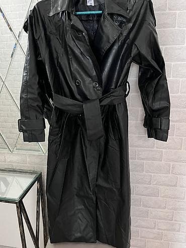 Футболки: Два женских верхних изделия. 1) Утеплённая куртка-худи Defacto - — 4