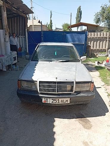 мерседес бенз а: Mercedes-Benz 190: 1989 г., 2.3 л, Механика, Бензин, Седан — 3