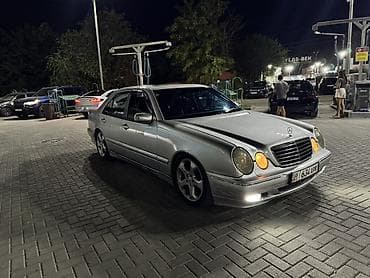 Транспорт: Mercedes-Benz E-Class: 2001 г., 4.3 л, Автомат, Бензин, Седан — 3
