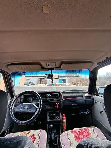 машина бугати: Volkswagen Jetta: 1989 г., 1.8 л, Механика, Седан — 4