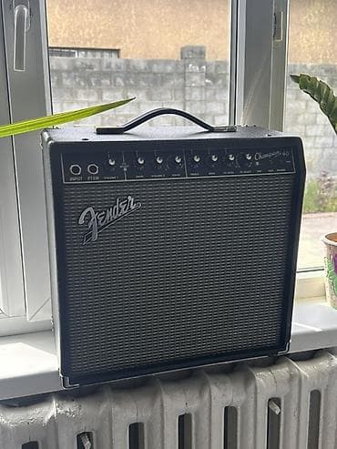 ipod 4: Fender Champion 40 — это универсальный 40-ваттный транзисторный — 1