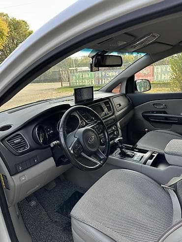 kia bango: Kia Carnival: 2017 г., 2.2 л, Автомат, Дизель, Минивэн — 3