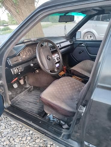 yamaha n max: Mercedes-Benz W124: 1989 г., 2 л, Механика, Бензин, Седан — 6