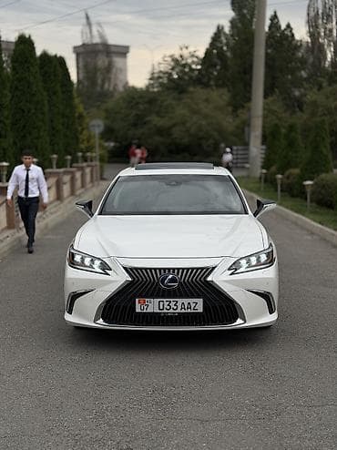 levinson: Lexus ES: 2021 г., 2.5 л, Вариатор, Бензин, Седан — 1