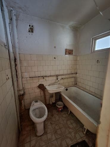 кв сдаю бишкек: 2 комнаты, 45 м², Индивидуалка, 2 этаж, Старый ремонт — 5