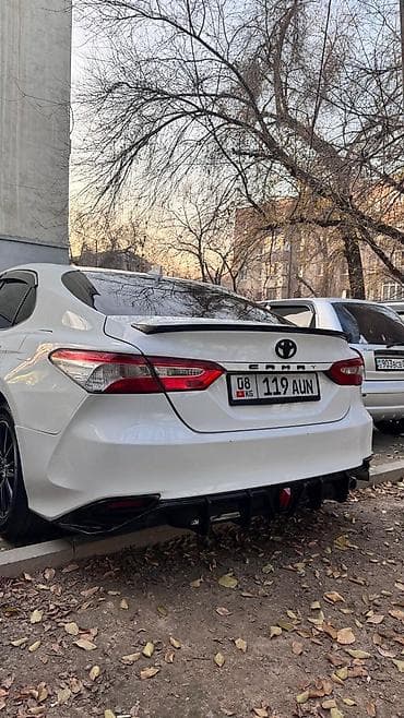 mers e63: Toyota Camry: 2018 г., 2 л, Автомат, Бензин, Седан — 2