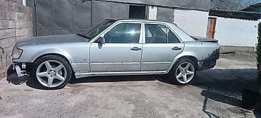 Mercedes-Benz W124: 1994 г., 4.2 л, Автомат, Бензин, Седан — 6