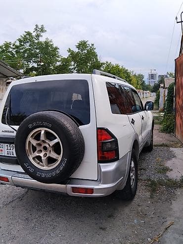 Mitsubishi Montero: 2001 г., 3.5 л, Автомат, Бензин, Внедорожник — 2