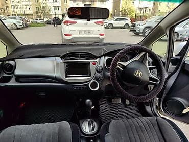 фит 2015: Honda Fit: 2009 г., 1.3 л, Автомат, Бензин, Хэтчбэк — 9